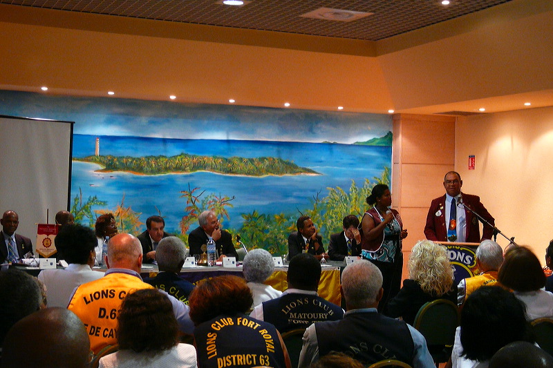 Invit&eacute; d'honneur John E. Ebanks, Gouverneur du District 60B